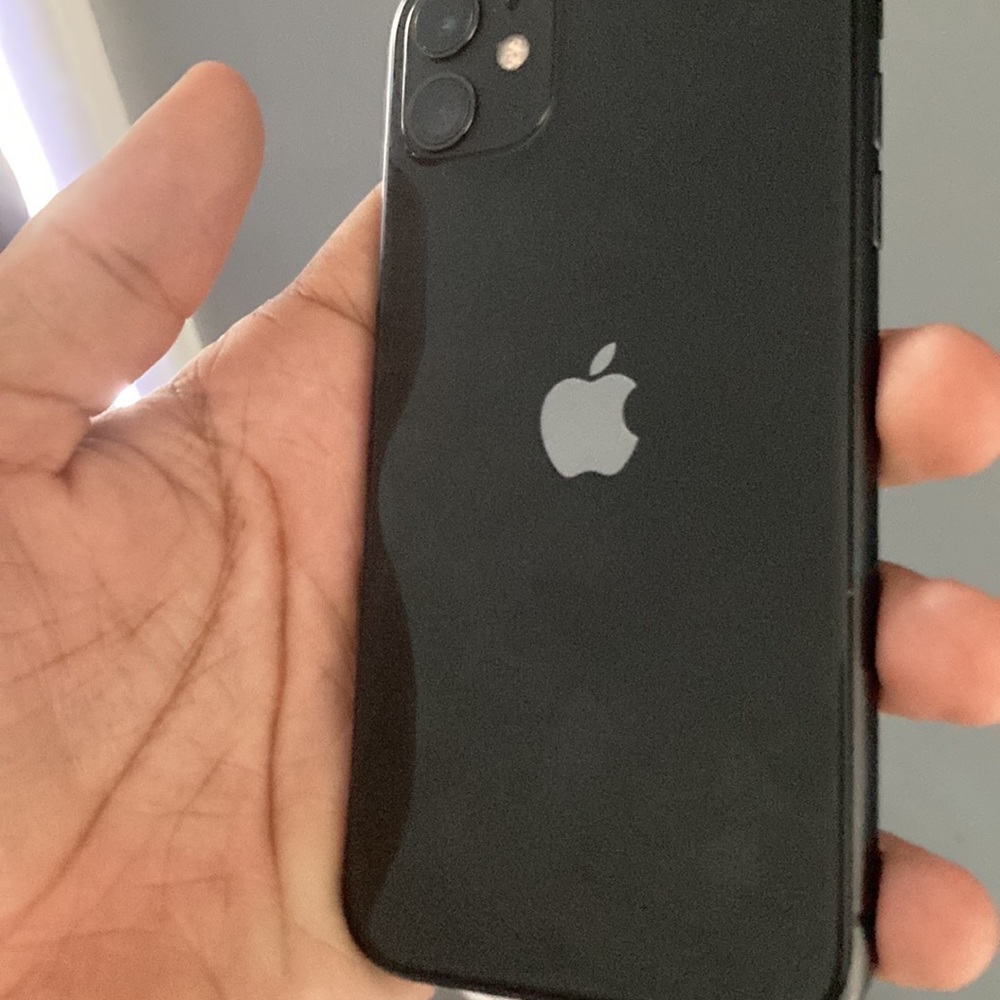 iPhone 11 Black 64GB